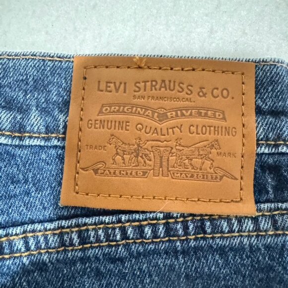 LEVI'S Wedgie Straight Button Fly Jeans - Picture 9 of 15